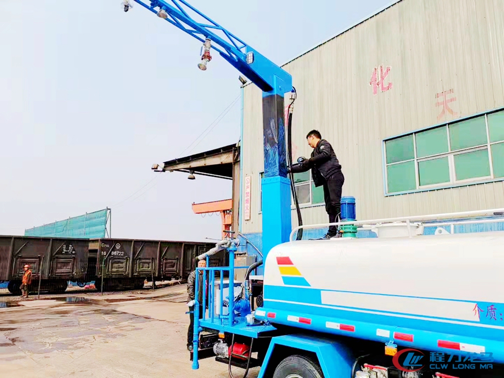 鐵路煤炭運輸點抑塵劑噴灑抑塵車工作原理